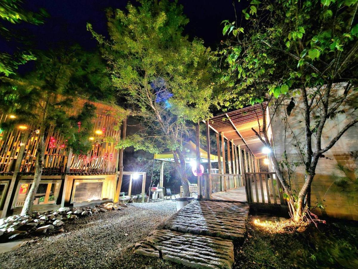 Fun星空謐境 埔里包棟民宿 烤肉麻將自然園區 Eksteriør bilde